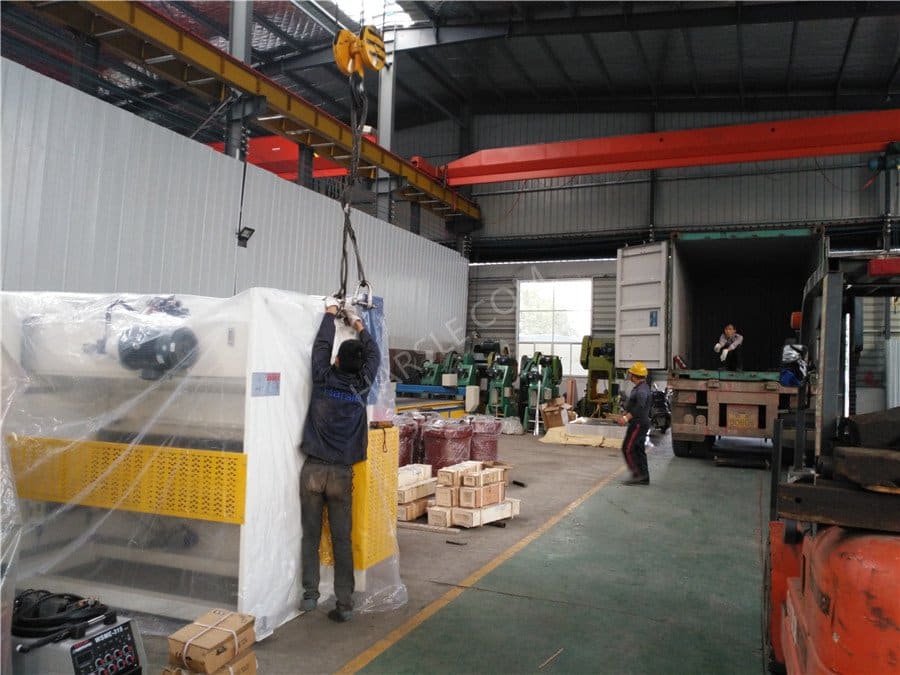 Presse plieuse Indonésie-WC67Y-80T/2500