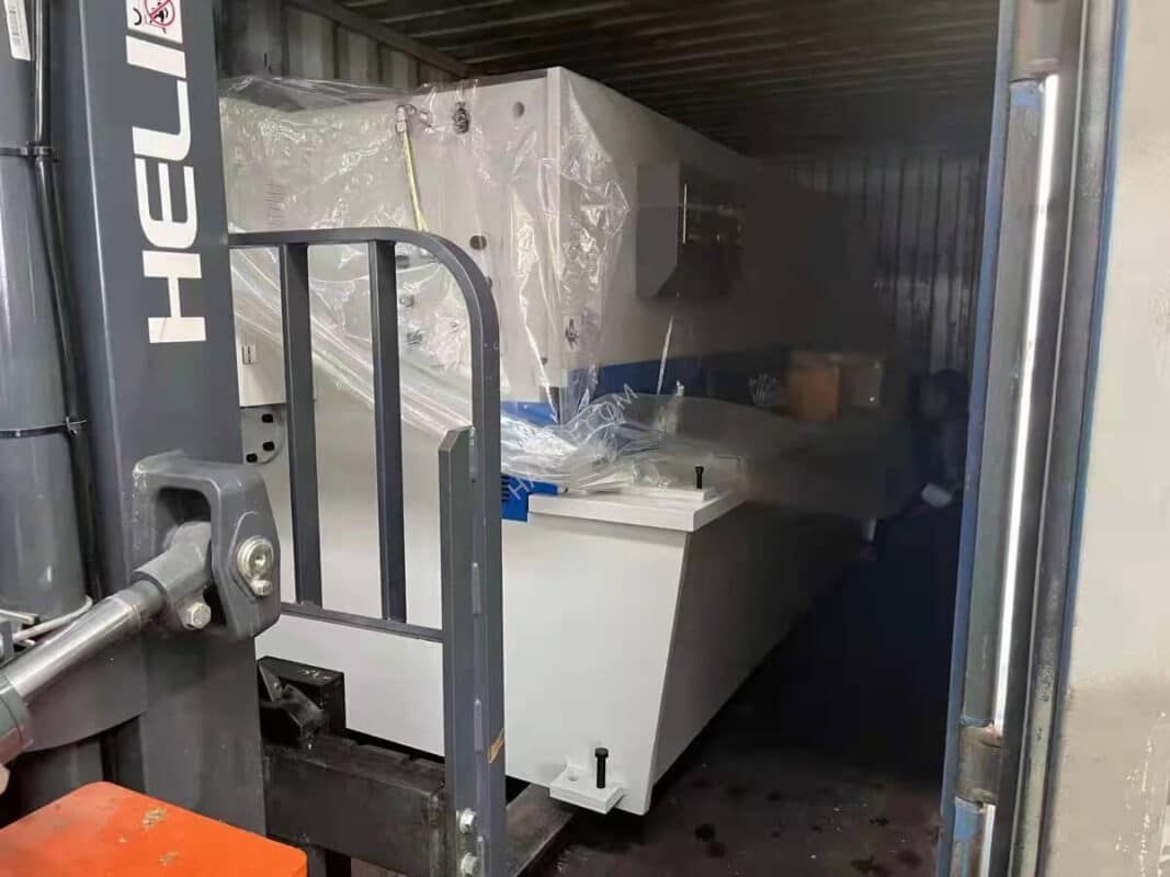 Presse plieuse Kenya-DA41T WC67K-100T/2500