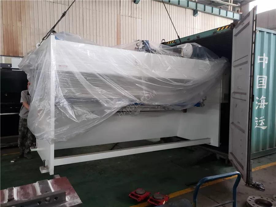 Presse plieuse hydraulique Arabie saoudite WE67K-300T/3200