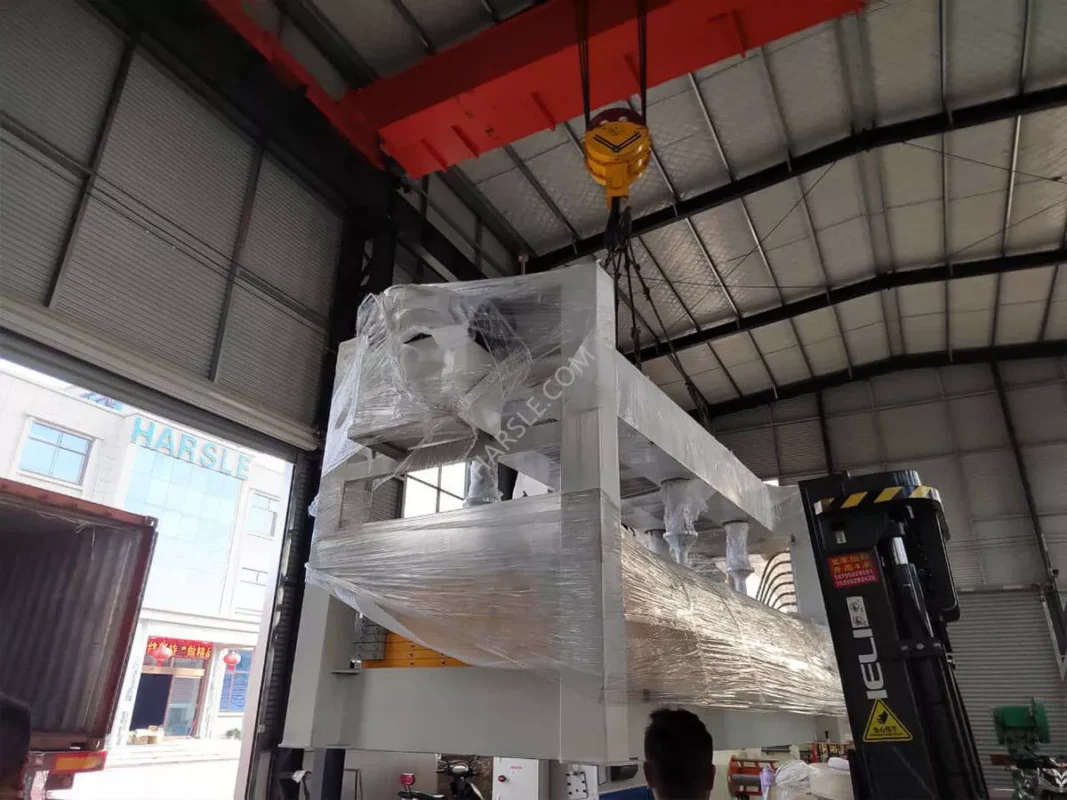 Thailand-Hot Press Machine