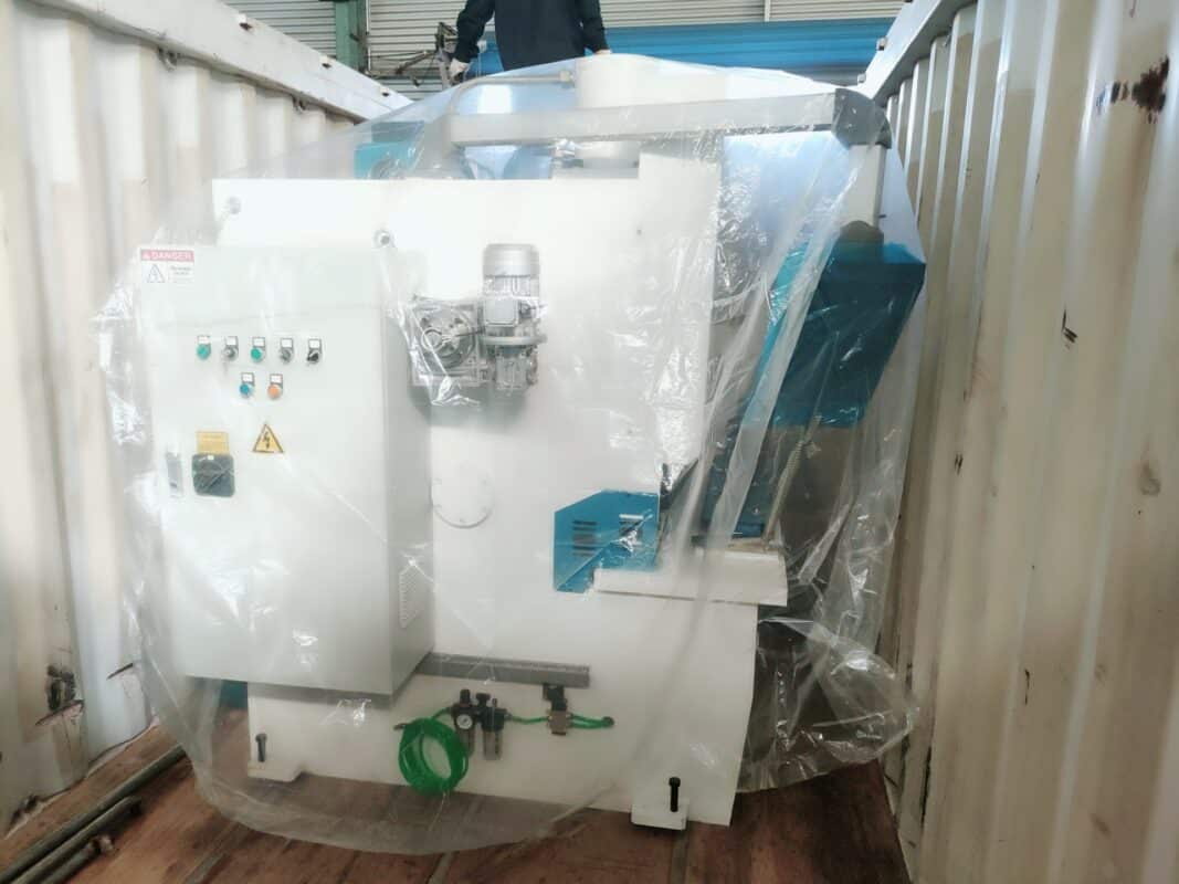 UAE-QC11K-8x3200 Shearing Machine