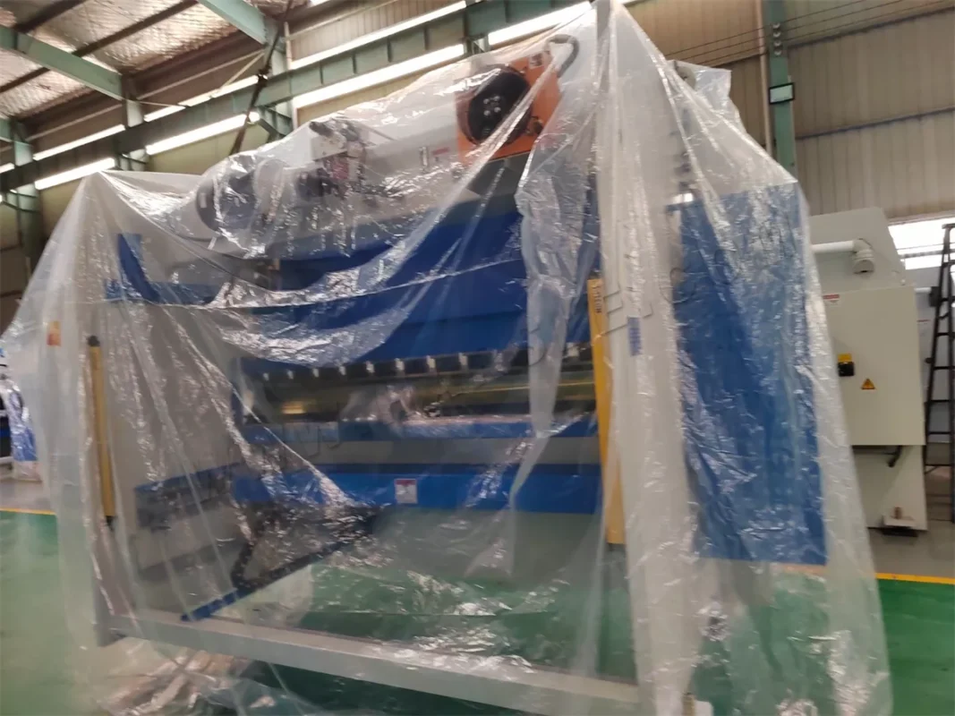 USA-WE67K-110T3200 4+1 Axis DA-58T CNC Press Brake