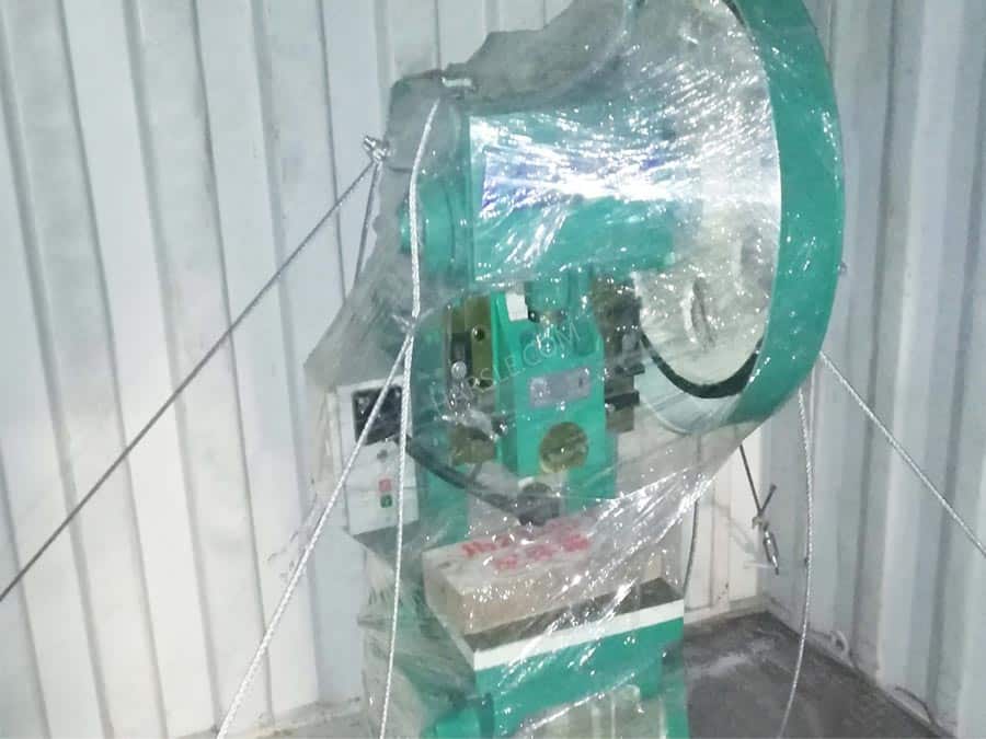 Vietnam-Cinco prensas eléctricas