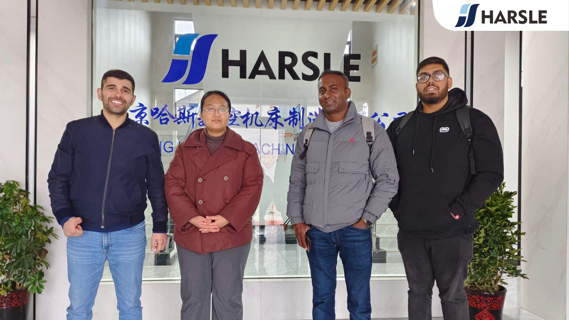 Willkommen südafrikanische Kunden zum Besuch der HARSLE CNC-Fabrik