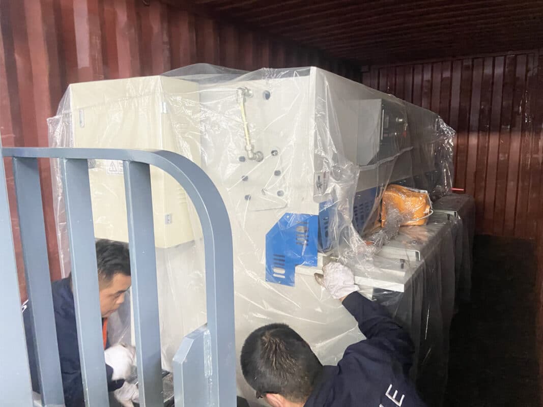 زامبيا-QC12K-4*2500 ماكينة قص العارضة المتأرجحة