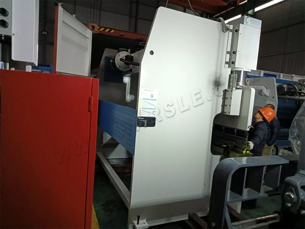 المغرب - مجموعتان من مكبس الثني WC67K-160T3200 NC وماكينة القص QC11K-8X3200
