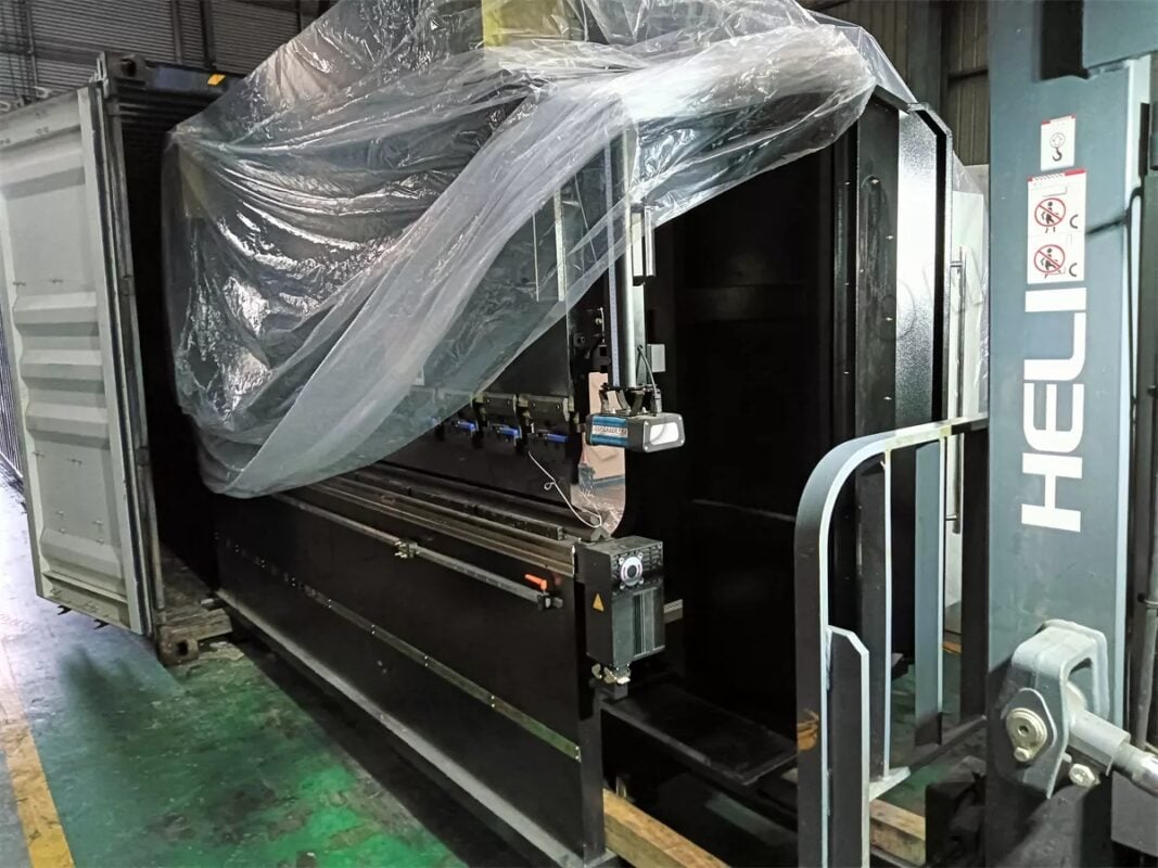 USA-WE67K-160T3200 CNC Press Brake