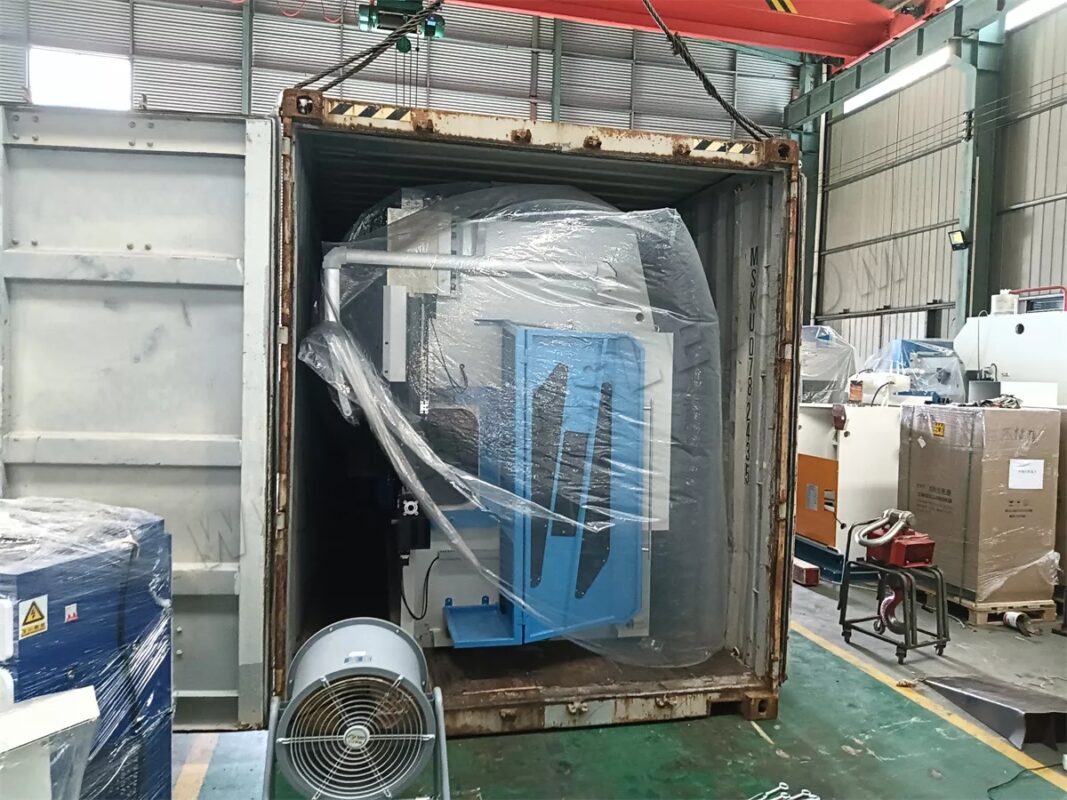 Irlanda - Prensa plegadora CNC WE67K-160T3200 y cizalla QC11K-6X3200