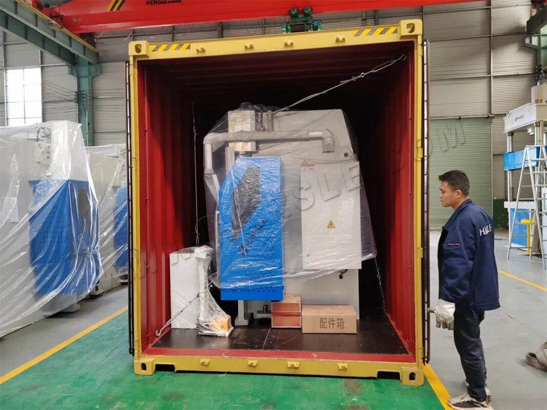 Pressa piegatrice Qatar-WE67K-125T3200 e macchina per taglio laser HS-3015-2000W e cesoia a ghigliottina QC11K-6X3200
