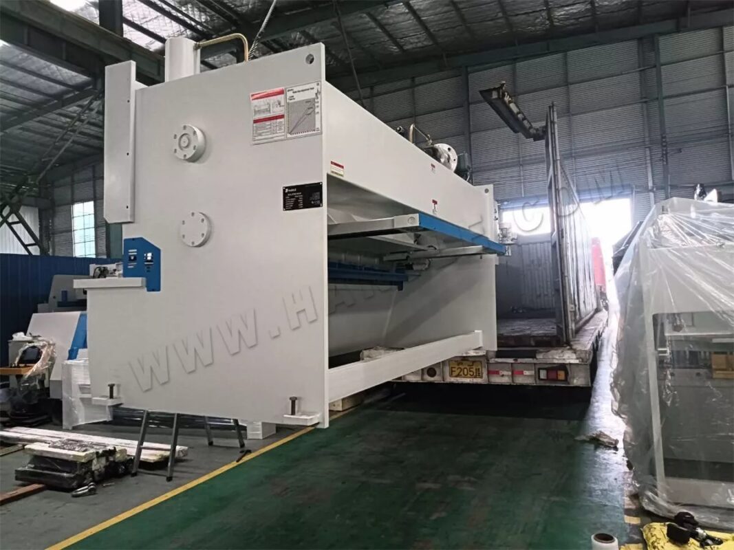México-WE67K-300T4000 Prensa Dobradeira CNC e Máquina de Corte QC11K-10X3200