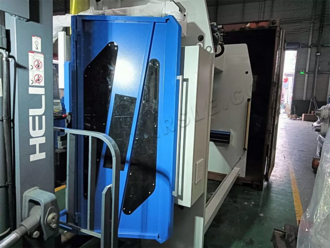 Arabie Saoudite - Presse plieuse CNC WE67K-125T3200 et machine de découpe laser HST-3015-3000W