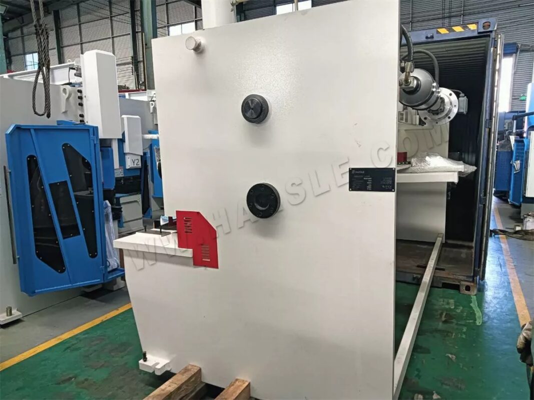 Macchina per taglio Jordan-QC11K-12X4000 e macchina per laminazione W12-10X3000