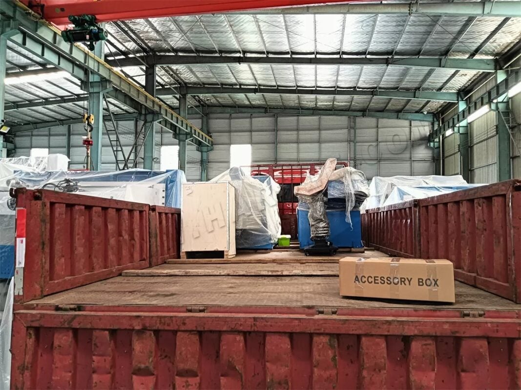 Kazakhstan-EP-35T1250 Press Brake & W12-6X1500 Rolling Machine & 50CNC-2A-1S Pipe Bending Machine