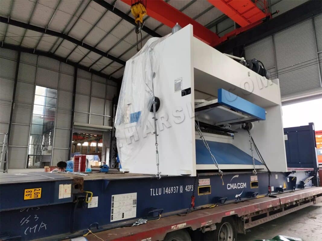 Saudi Arabia-2 Sets of QC11K-30X3200 Guillotine Shearing Machine & Y32-400T Hydraulic Press & 2 Sets of Punching Machine