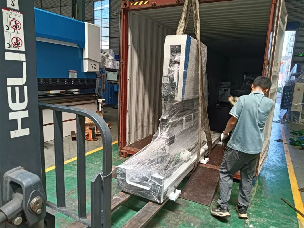 Brazil-PB-S2000 Panel Bender & HW-3000W Laser Welding Machine