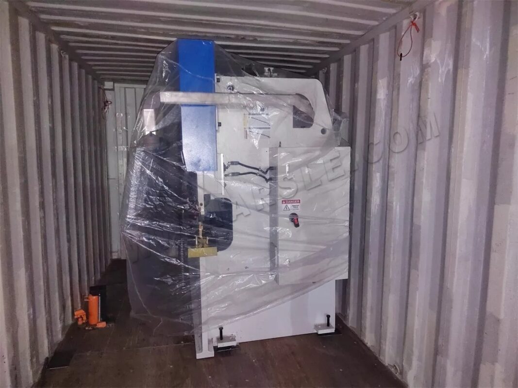 تايلاند - مجموعتان من مكبس الثني WC67K-63T2500 E21 NC