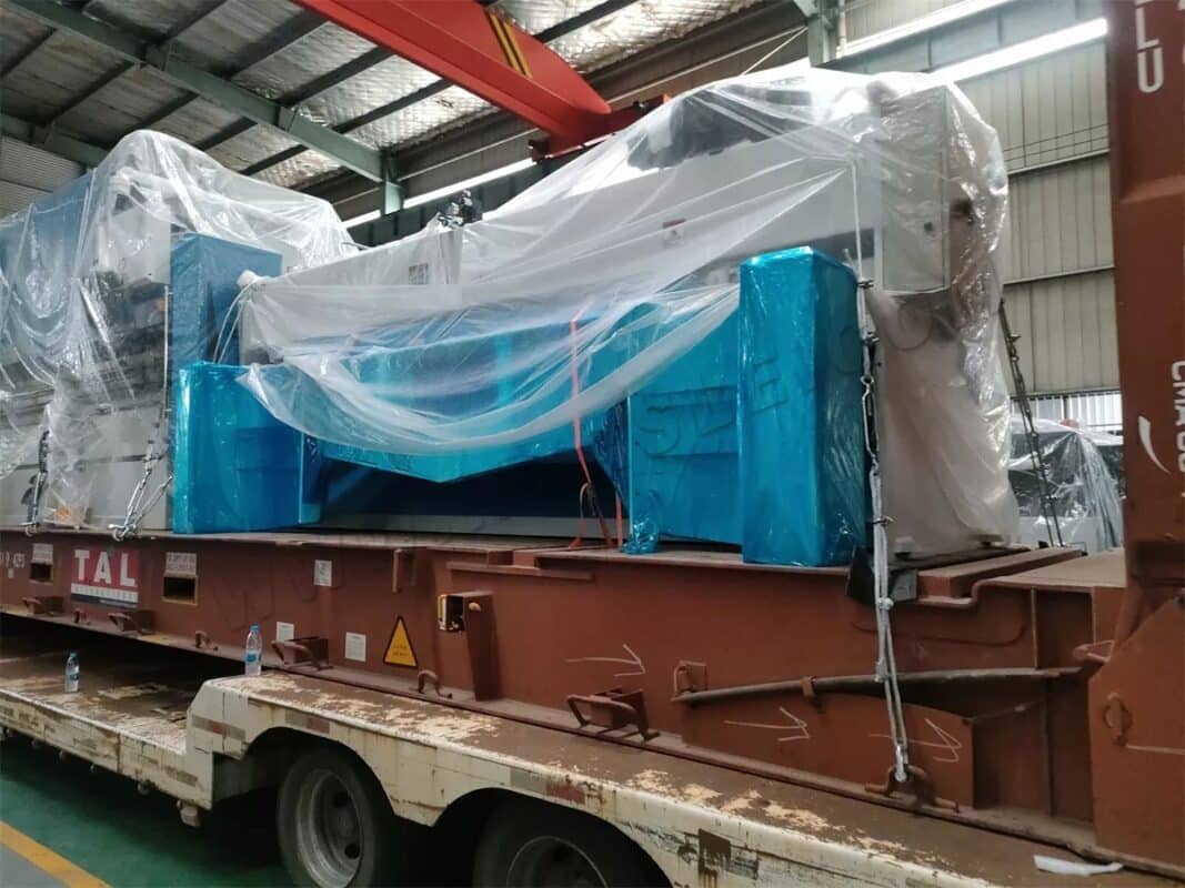 سويسرا-ماكينة ثني CNC WE67K-250T4000 وماكينة قص QC11K-8X4000