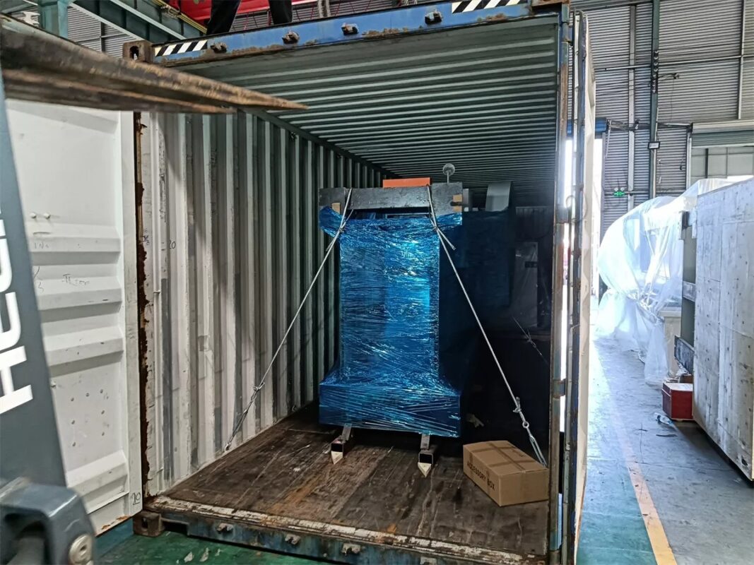 Thailand-QC11K-8X2500 Shearing Machine & J21S-125T Punching Machine