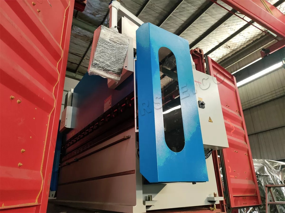 Prensa plegadora CNC WE67K-160T3200, Brasil, QC11K-8X3200, cizalla