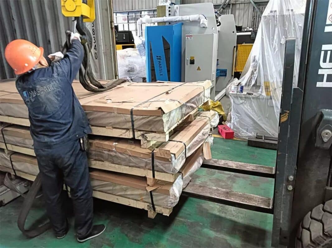 Presse plieuse à commande numérique Chile-WC67K-125T4000