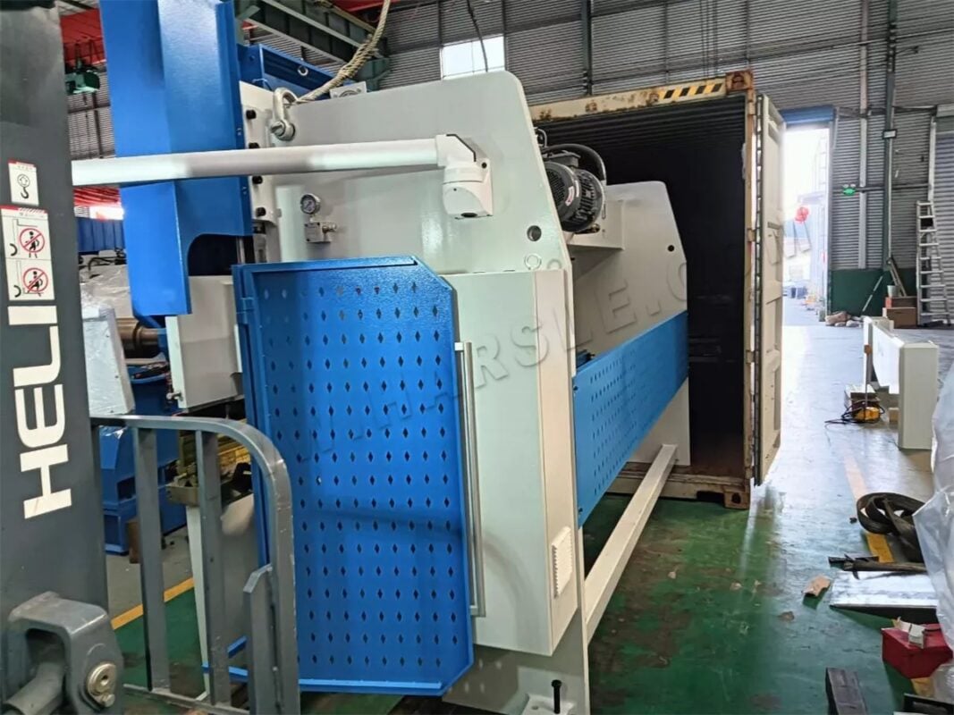 Presse plieuse à commande numérique Chile-WC67K-125T4000