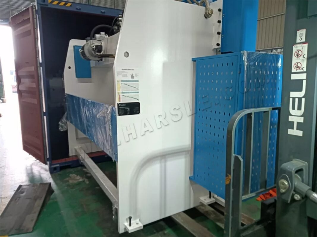 USA-4 Sets of NC Press Brake