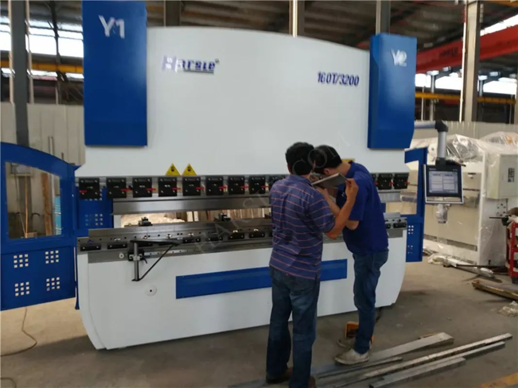 India-Sandeep Came To Visit HARSLE Factory For Inspecting His CNC Press Brake