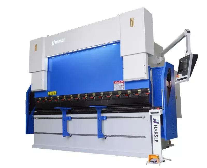 Como funciona uma máquina de prensa dobradeira CNC