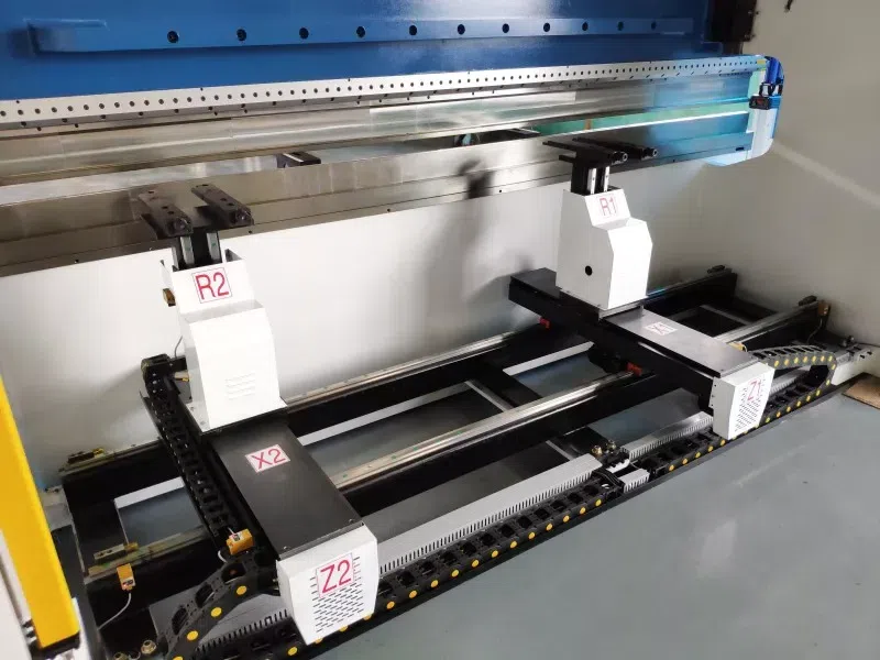Elektrohydraulische Abkantpresse VS Öl-Elektro-Hybrid
