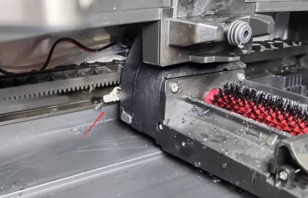 Motorized Scrub
