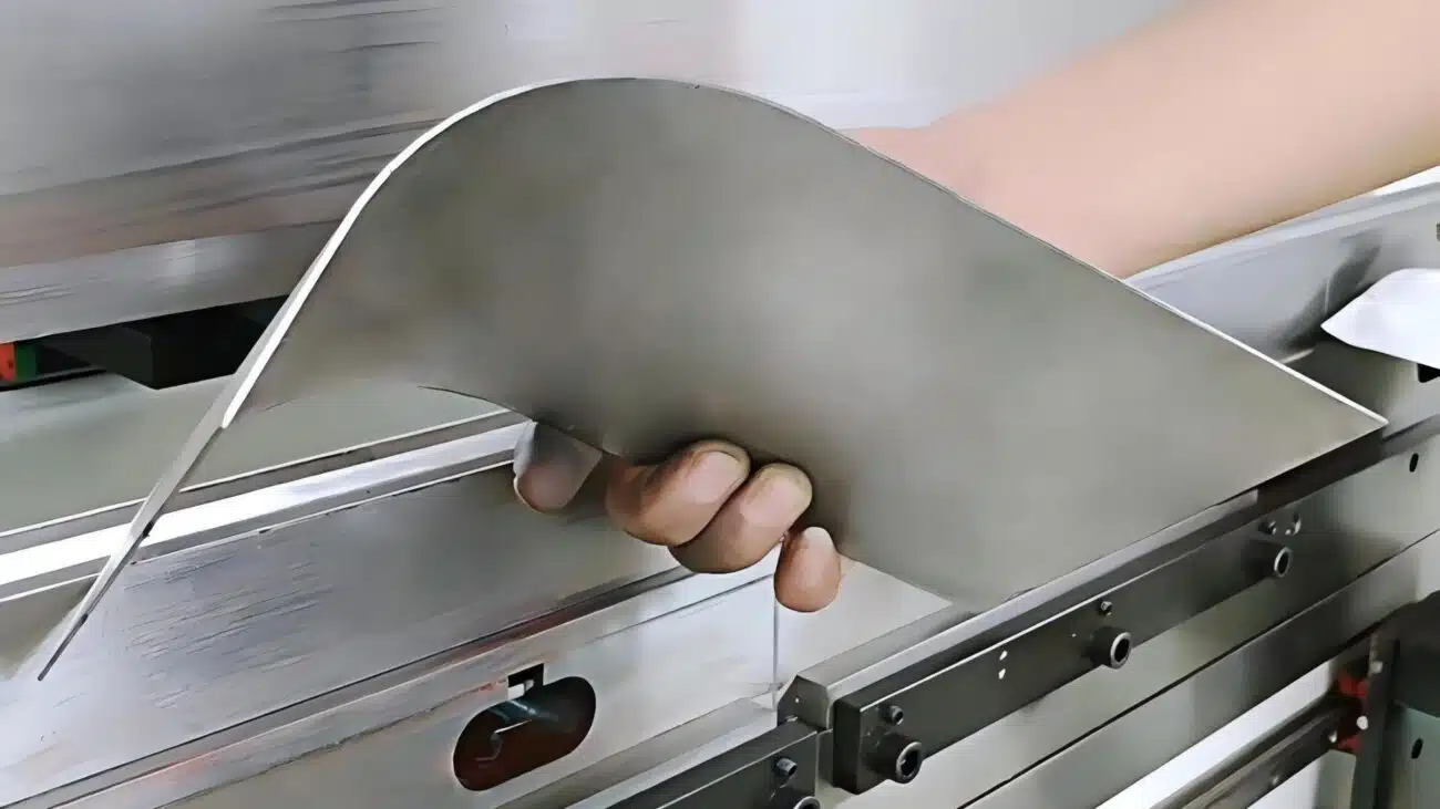 كيفية إجراء برمجة الارتطام على مكابح الضغط CNC