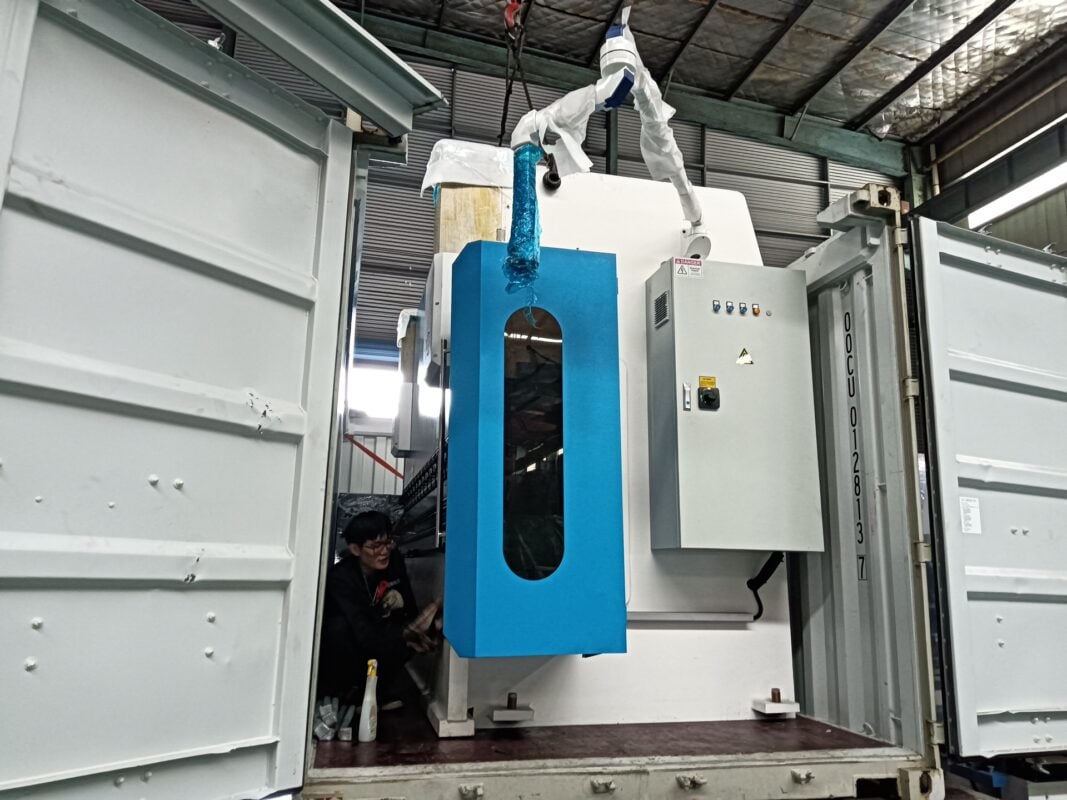 Spain-WE67K-200T3200 & WE67K-300T4000 CNC Press Brake