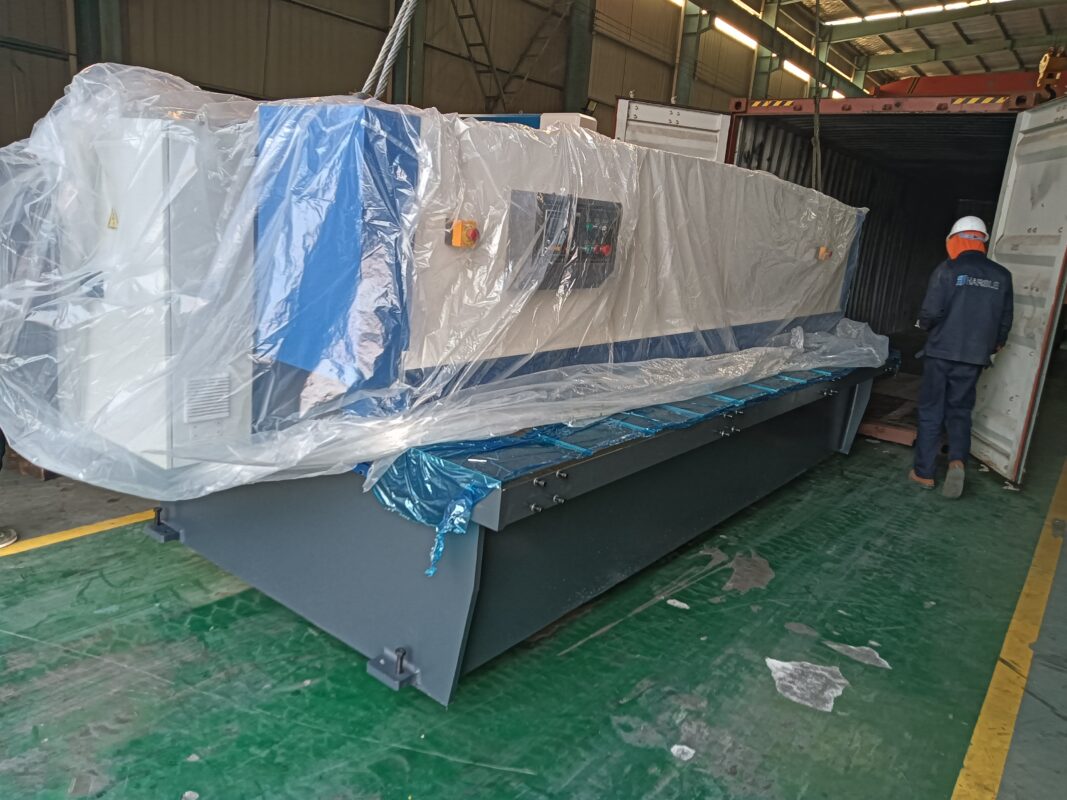 Italie - Cisaille QC12K-6X4000