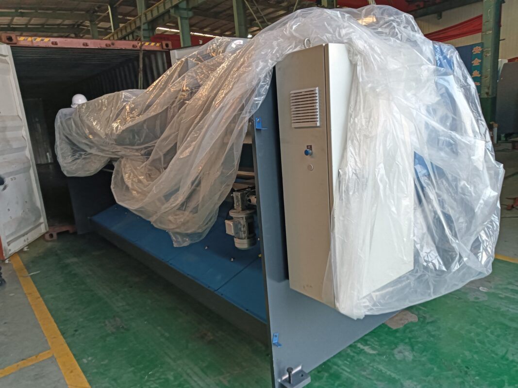 Italie - Cisaille QC12K-6X4000