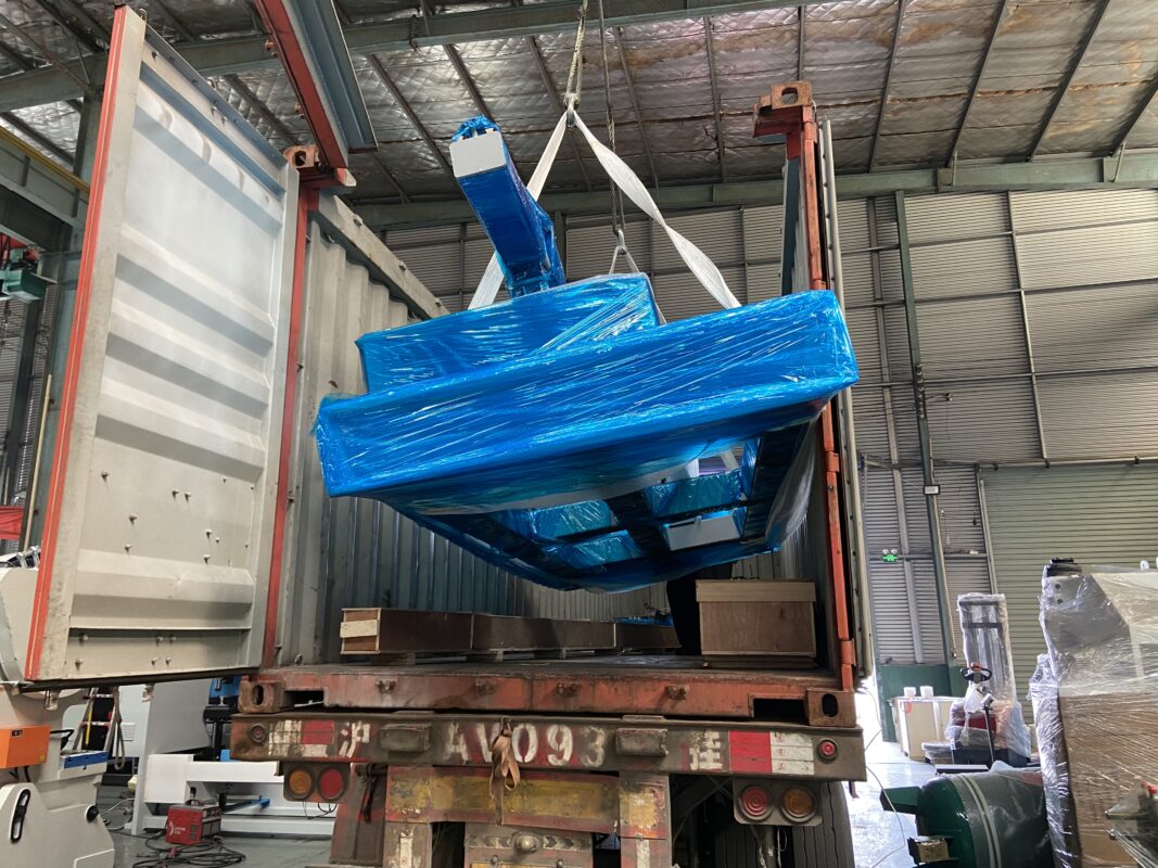 Prensa plegadora CNC Brasil-WE67K-600T6000