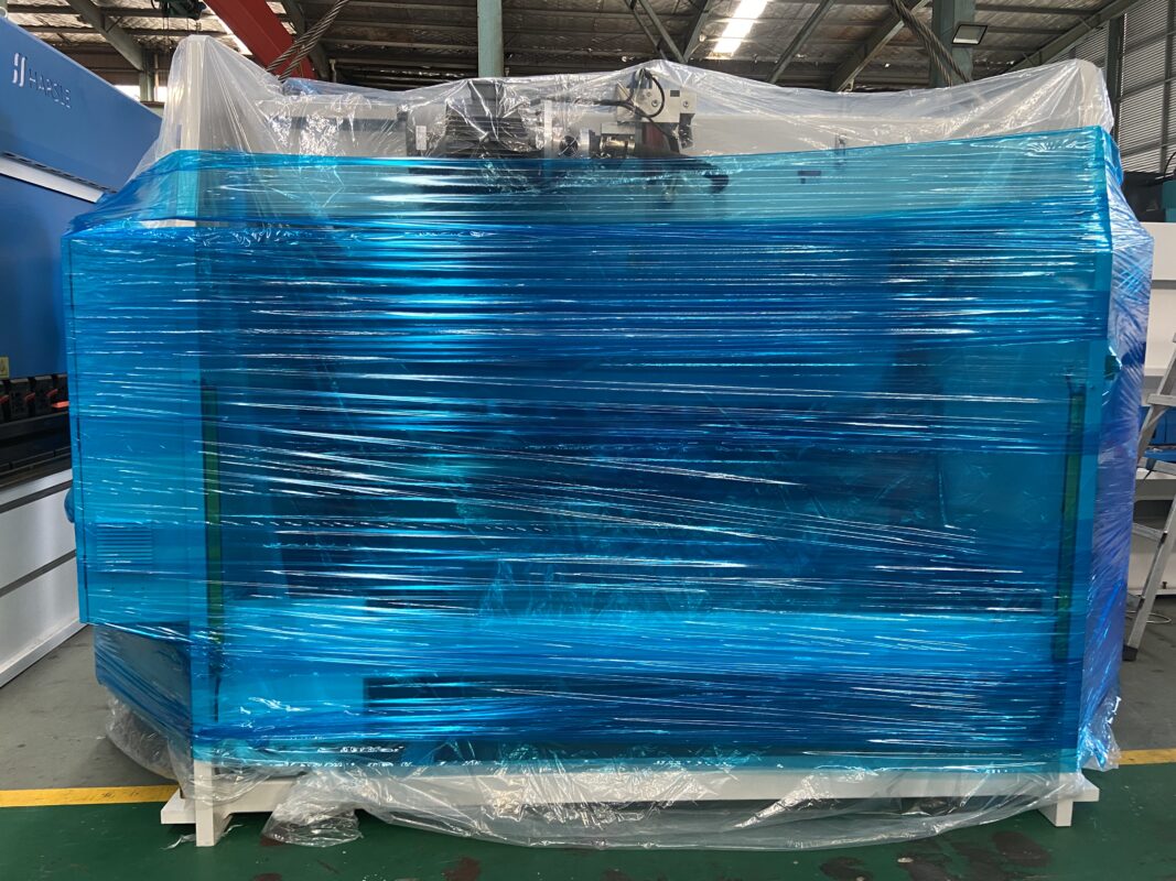 Prensa plegadora CNC Brasil-WE67K-135T3200