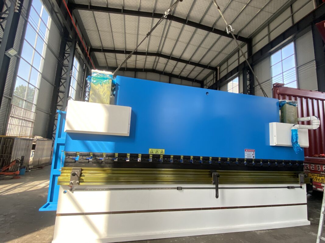 USA-WE67K-250T5000 Prasa krawędziowa CNC