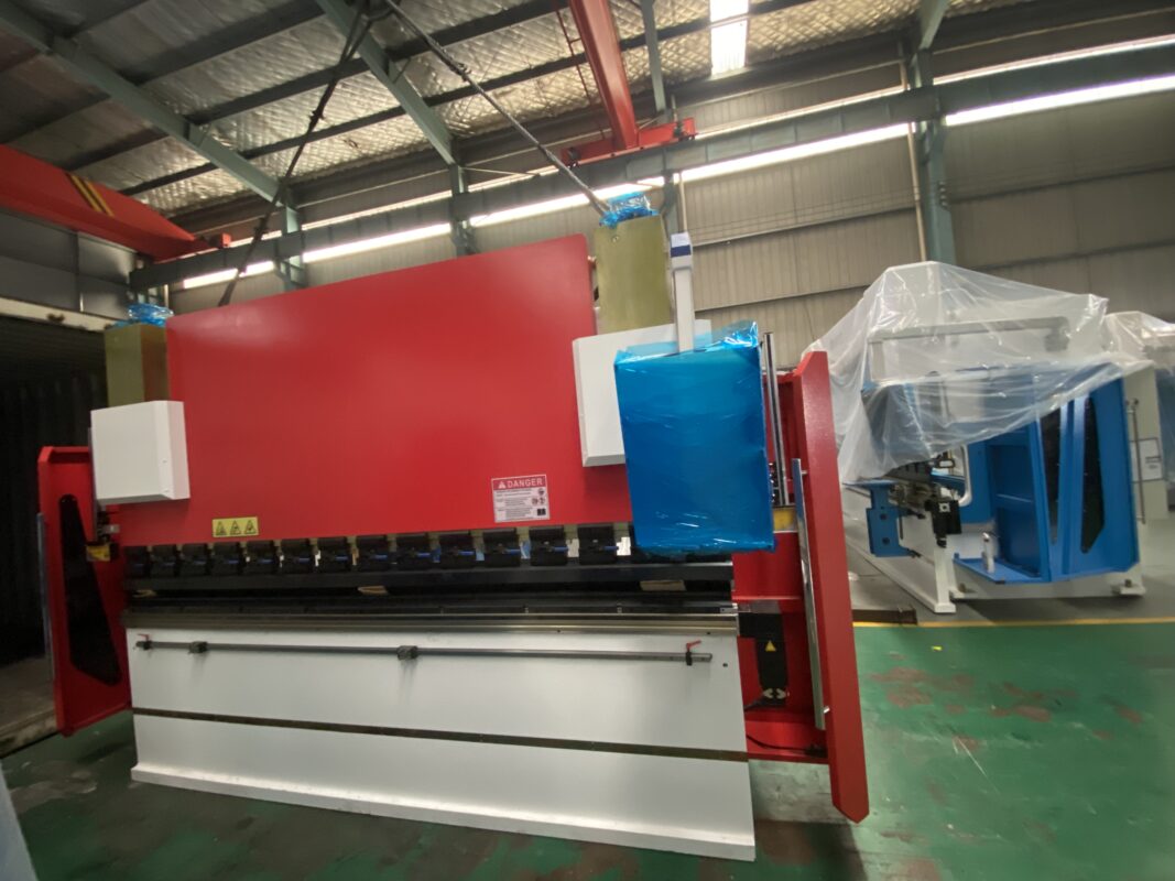 Prensa plegadora CNC India-WE67K-160T3200