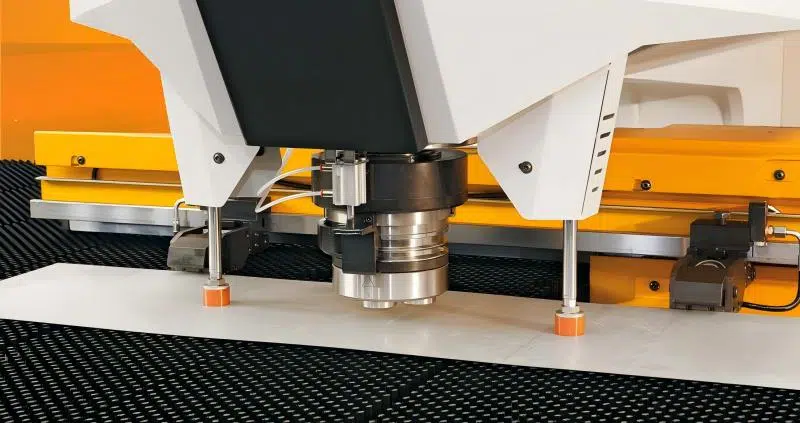 Automatisierung in Stanzmaschinen