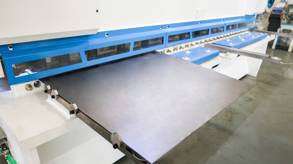 Machines à cisailler dans la fabrication des métaux 