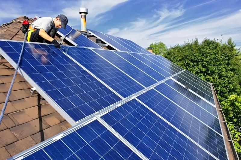 Jakie są zastosowania pras krawędziowych w produkcji urządzeń solarnych?