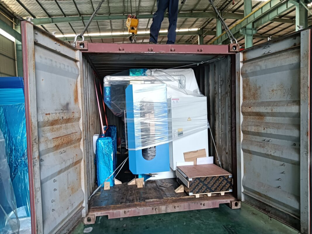 الولايات المتحدة الأمريكية-WE67K-110T3200 مكابس ثني CNC