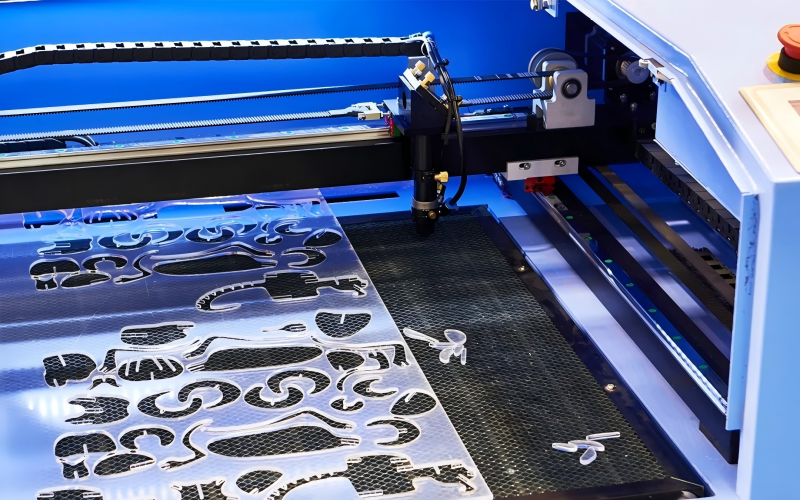Laser Cutting Machines in Plastic Processing