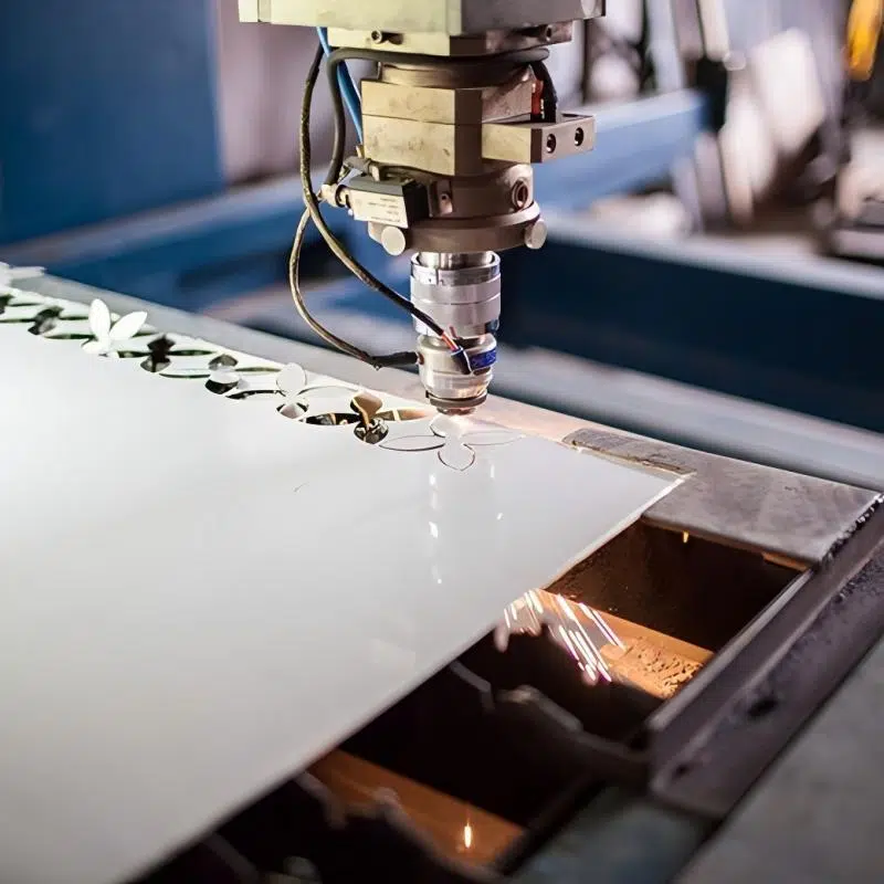 Macchine per il taglio laser nella lavorazione della plastica