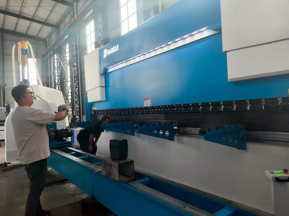 L'ispirante tour degli stabilimenti di produzione di luglio