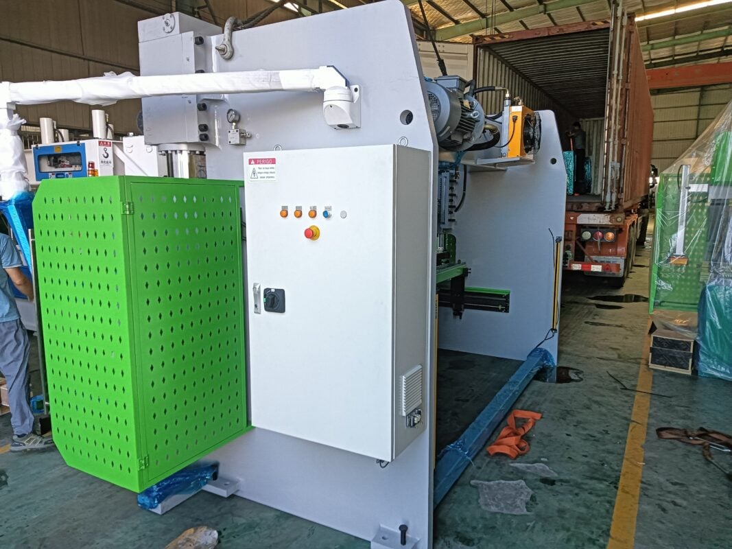 Prensa plegadora Brasil-WC67K-200T4000
