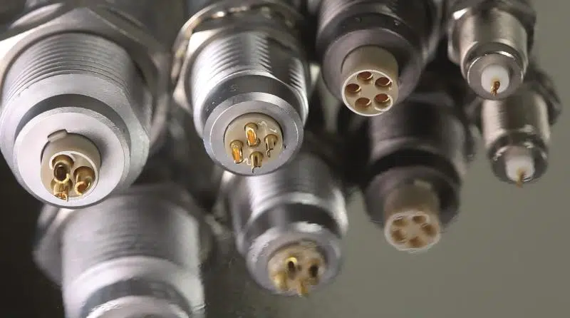 Presse hydraulique dans l'industrie électrique
