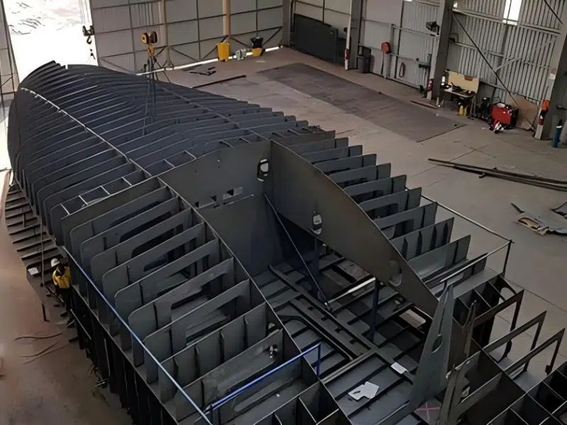 Stanzmaschinen im Schiffbau