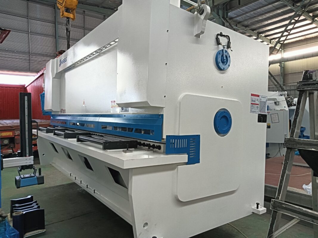 Erytrea-QC11K-20X4000 Nożyce gilotynowe