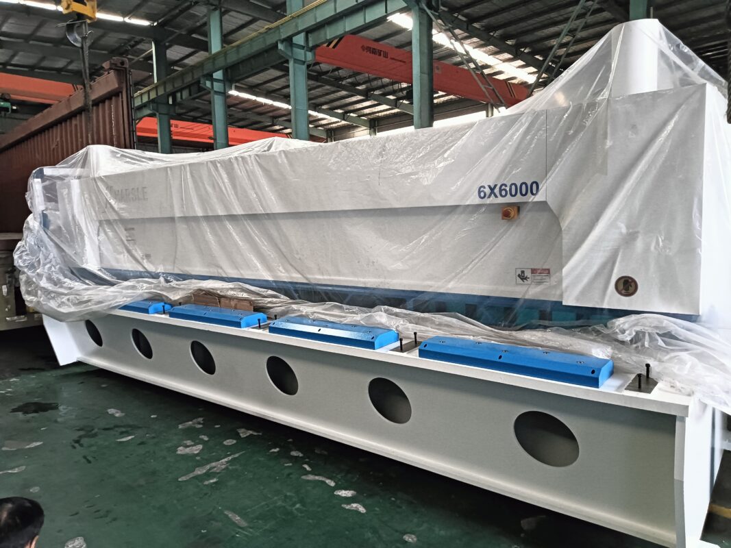 Nuova Caledonia-QC11K-6X6000 Macchina per taglio